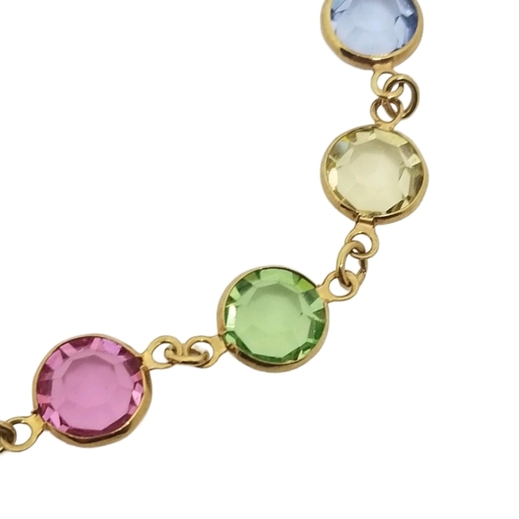 SWAROVSKI 1980s MULTICOLOR BEZEL SET CRYSTAL & GOLDTONE TENNIS BRACELET - Picture 5 of 6